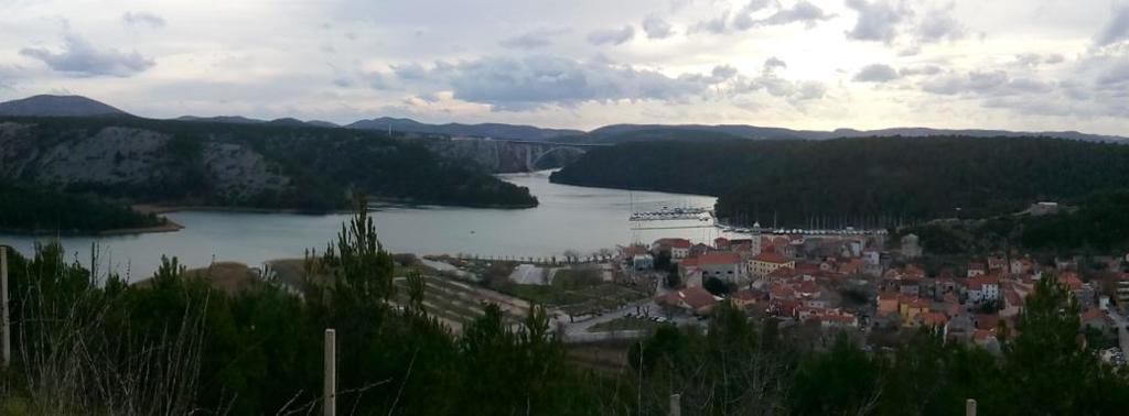 Rooms & Studio Bellina Skradin Esterno foto