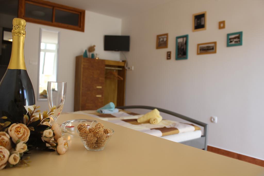 Rooms & Studio Bellina Skradin Esterno foto